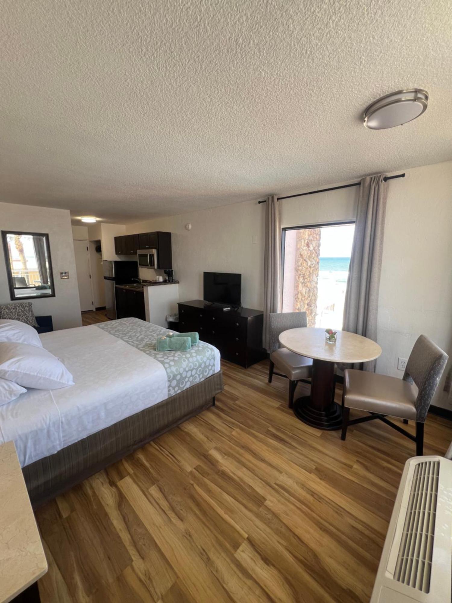 Flamingo Inn Beachfront - 데이토나 비치 외부 사진